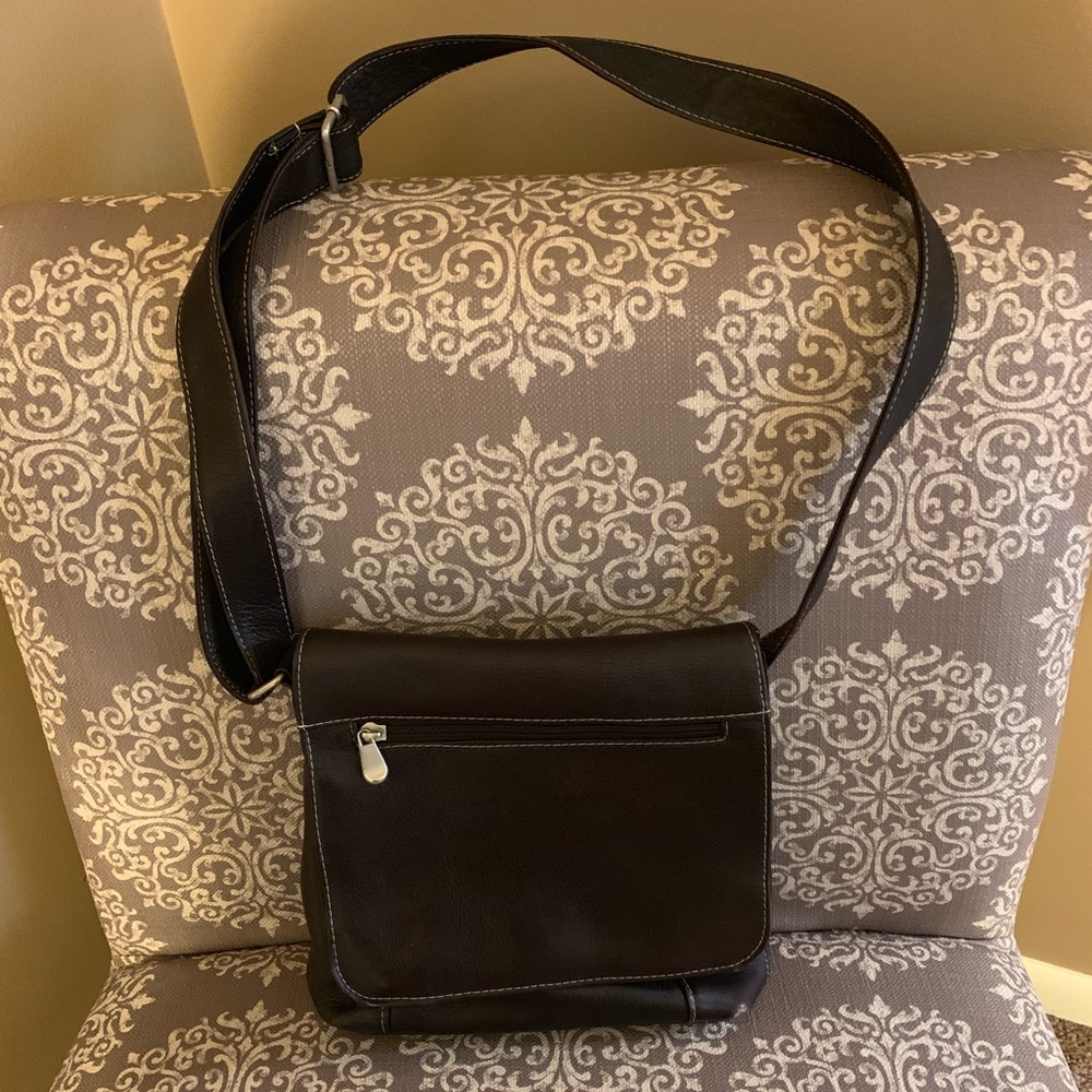 LeDonne Brown Leather messenger style purse